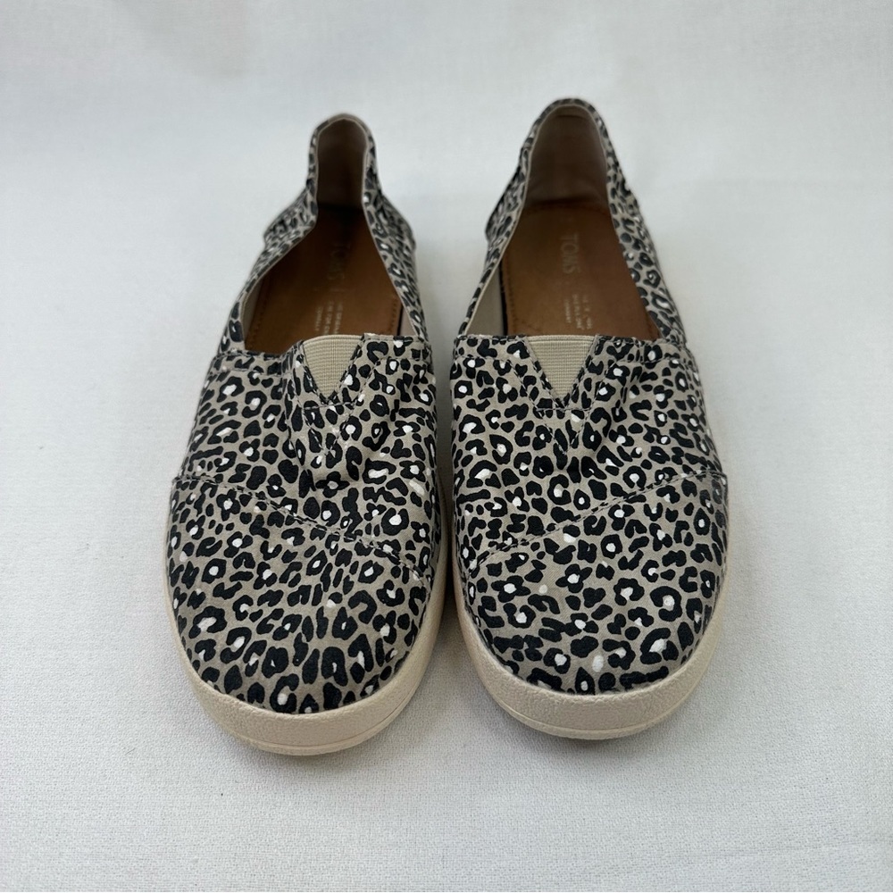 Toms Avalon Leopard Print Canvas Slip On Shoe 9 B… - image 2